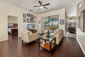 8072 GLENBROOKE LANE, SARASOTA, FL 34243 - MLS#MFRA4681070