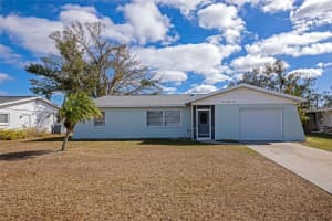 426 PINEVIEW DRIVE, VENICE, FL 34293 - MLS#MFRA4681132