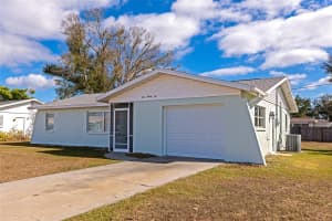 426 PINEVIEW DRIVE, VENICE, FL 34293 - MLS#MFRA4681132