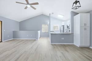 5651 GARDENS DRIVE, SARASOTA, FL 34243 - MLS#MFRA4681138