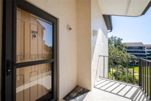 6285 MIDNIGHT PASS ROAD, SARASOTA, FL 34242 - MLS#MFRA4681168