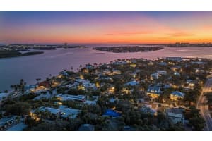 129 Pierson Ln, SARASOTA