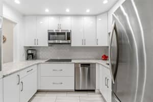 531 SUTTON PLACE, LONGBOAT KEY, FL 34228 - MLS#MFRA4681208