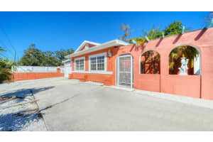 3957 PROCTOR ROAD, SARASOTA, FL 34233 - MLS#MFRA4681256