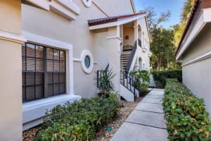 7608 FAIRWAY WOODS DRIVE, SARASOTA, FL 34238 - MLS#MFRA4681258