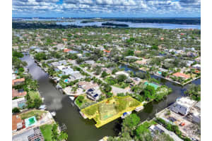 5174 SANDY COVE AVENUE, SARASOTA, FL 34242 - MLS#MFRA4681300