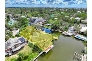 5174 SANDY COVE AVENUE, SARASOTA, FL 34242 - MLS#MFRA4681300