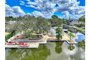 5174 SANDY COVE AVENUE, SARASOTA, FL 34242 - MLS#MFRA4681300