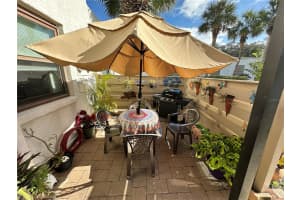 655 WOODLAWN DRIVE, BRADENTON, FL 34210 - MLS#MFRA4681321