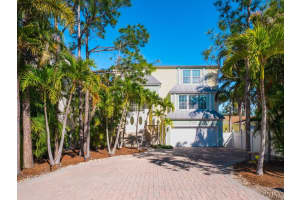 605 Avenida De Mayo, SARASOTA