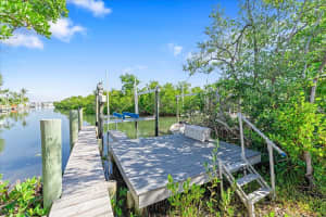 8301 MARINA DRIVE, HOLMES BEACH, FL 34217 - MLS#MFRA4681411