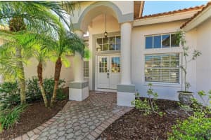 7122 42ND COURT, SARASOTA, FL 34243 - MLS#MFRA4681448