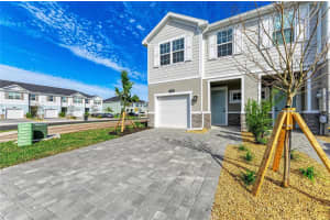 12435 AMBER CREEK CIRCLE, BRADENTON, FL 34211 - MLS#MFRA4681553