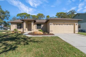2105 CORK OAK STREET, SARASOTA, FL 34232 - MLS#MFRA4681605