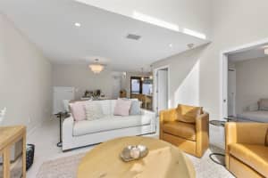 1558 4TH ST #212, SARASOTA, FL 34236 - MLS#MFRA4681618