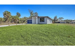 2248 Ananas Rd, NORTH PORT