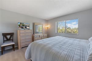 1540 GLEN OAKS DRIVE, SARASOTA, FL 34232 - MLS#MFRA4681696