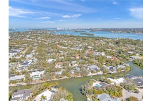 5144 OXFORD DRIVE, SARASOTA, FL 34242 - MLS#MFRA4681699