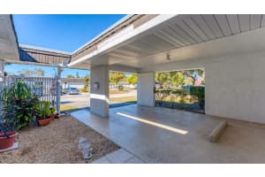 1110 BREEZEMONT DRIVE, SARASOTA, FL 34232 - MLS#MFRA4681700