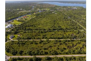 13211 CHIMINIELLO DRIVE, PORT CHARLOTTE, FL 33953 - MLS#MFRA4681703