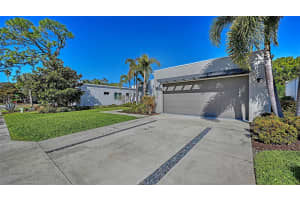 2215 DATURA STREET, SARASOTA, FL 34239 - MLS#MFRA4681704