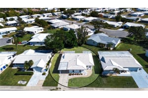 3807 JOYCE DRIVE, BRADENTON, FL 34208 - MLS#MFRA4681712