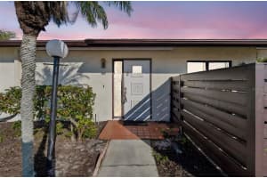 5400 34th St W #d16, BRADENTON