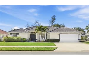 373 Roseling Cir, VENICE