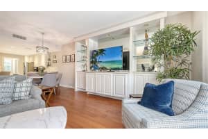 7944 BERGAMO AVENUE, SARASOTA, FL 34238 - MLS#MFRA4681762