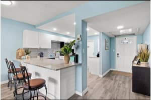 7461 COUNTRY CLUB DRIVE, SARASOTA, FL 34243 - MLS#MFRA4681776