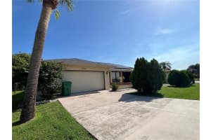 19358 EDGEWATER DRIVE, PORT CHARLOTTE, FL 33948 - MLS#MFRA4681818