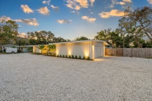 2069 BOUGAINVILLEA STREET, SARASOTA, FL 34239 - MLS#MFRA4681866