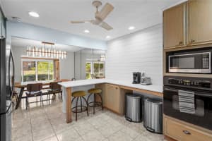 5524 PALM AIRE DRIVE, SARASOTA, FL 34243 - MLS#MFRA4681925