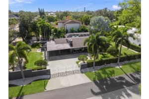 1780 SPRING CREEK DRIVE, SARASOTA, FL 34239 - MLS#MFRA4681932