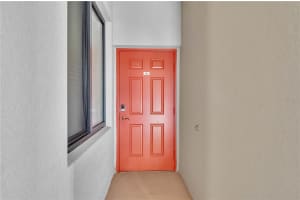 7019 River Hammock Dr #202 Bradenton, FL 34212 - Off Market