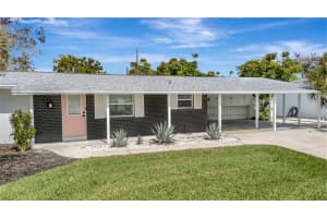 6426 Colonial Dr, SARASOTA