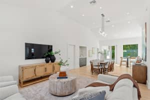 1834 BOUGAINVILLEA STREET, SARASOTA, FL 34239 - MLS#MFRA4681978