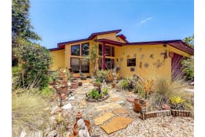 3117 JAMAICA STREET, SARASOTA, FL 34231 - MLS#MFRA4681988