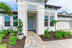 4605 SWEET RETREAT RUN, LAKEWOOD RANCH, FL 34211 - MLS#MFRA4681989