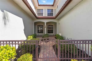 8239 MIRAMAR WAY, LAKEWOOD RANCH, FL 34202 - MLS#MFRA4681995