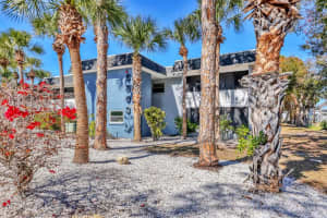 5503 FOUNTAIN LAKE CIRCLE, BRADENTON, FL 34207 - MLS#MFRA4682011