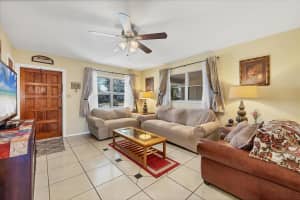 5135 BROOKMEADE DRIVE, SARASOTA, FL 34232 - MLS#MFRA4682030