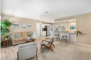 635 MELODY CIRCLE, SARASOTA, FL 34237 - MLS#MFRA4682047