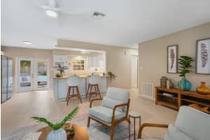 635 MELODY CIRCLE, SARASOTA, FL 34237 - MLS#MFRA4682047