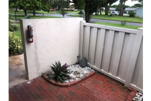 3705 34TH AVE DRIVE, BRADENTON, FL 34205 - MLS#MFRA4682059