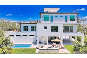 8800 MIDNIGHT PASS ROAD, SARASOTA, FL 34242 - MLS#MFRA4682100