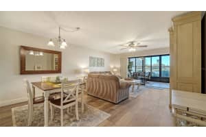 214 LAKEWOOD DRIVE, BRADENTON, FL 34210 - MLS#MFRA4682150