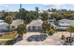 690 FOX STREET, LONGBOAT KEY, FL 34228 - MLS#MFRA4682225