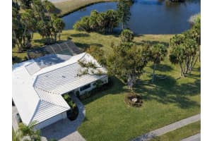 2876 Hardee Dr, SARASOTA