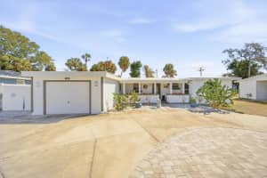 6035 HOPKINS DRIVE, BRADENTON, FL 34207 - MLS#MFRA4682248